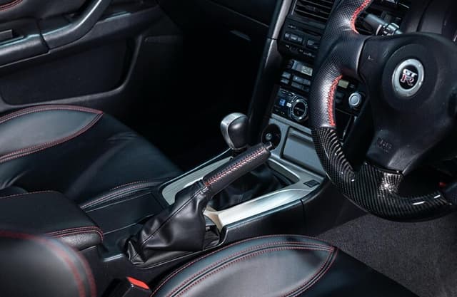 2000 Nissan Skyline JDM car for sale — photo 9 of 19