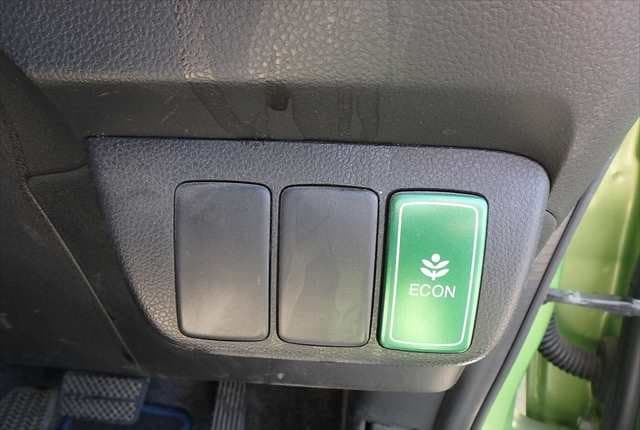 2011 Honda Fit JDM car for sale — photo 15 of 25