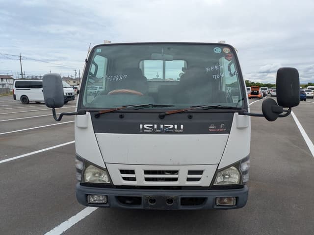 2006 Isuzu Elf JDM car for sale — photo 8 of 10