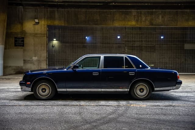 1994 Toyota Century JDM car for sale — photo 6 of 21