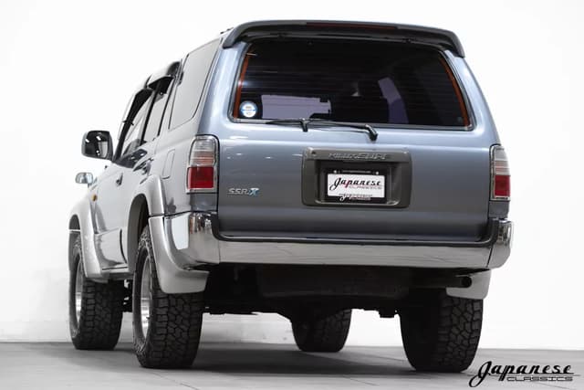 1996 Toyota Hilux Surf JDM car for sale — photo 6 of 25