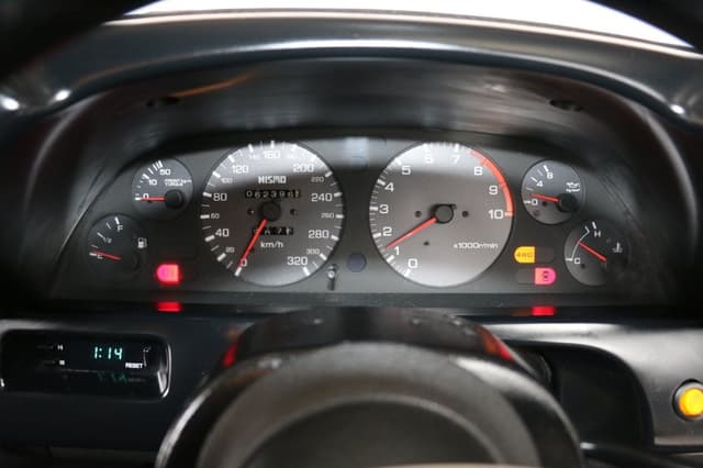 1993 Nissan Skyline JDM car for sale — photo 8 of 25