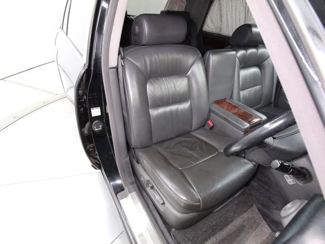 1997 Toyota Century JDM car for sale — photo 16 of 25