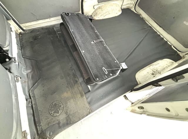 1993 Daihatsu Hijet JDM car for sale — photo 15 of 25