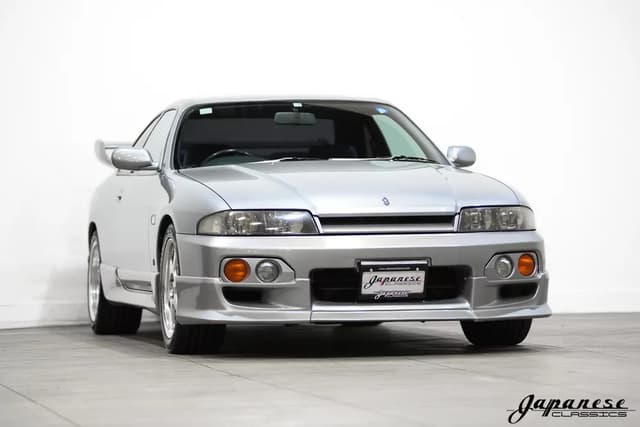 1997 Nissan Skyline JDM car for sale — photo 3 of 25