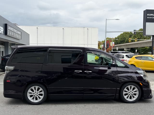 2010 Toyota Vellfire JDM car for sale — photo 4 of 23
