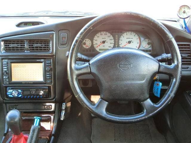 2000 Nissan Stagea JDM car for sale — photo 18 of 20
