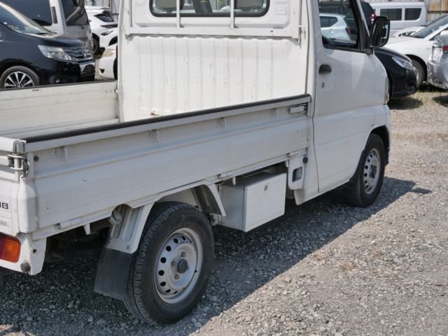 2001 Mitsubishi Minicab JDM car for sale — photo 18 of 25