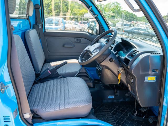 2000 Daihatsu Hijet JDM car for sale — photo 2 of 13