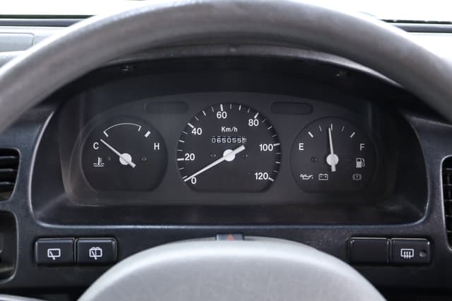1998 Suzuki Every JDM car for sale — photo 11 of 25