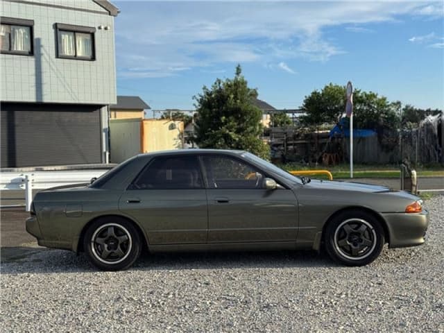 1992 Nissan Skyline JDM car for sale — photo 5 of 5