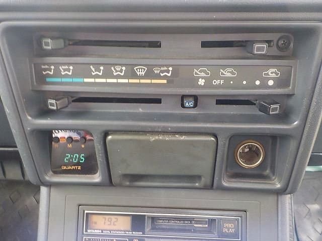 1989 Mitsubishi Pajero JDM car for sale — photo 10 of 25