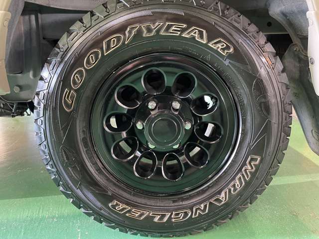 1998 Mitsubishi Delica JDM car for sale — photo 13 of 15