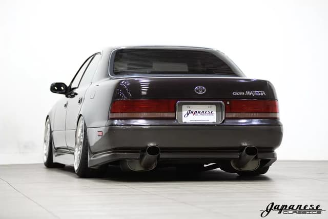 1992 Toyota Crown JDM car for sale — photo 6 of 25
