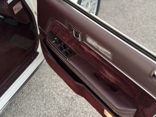1986 Toyota Mark II JDM car for sale — photo 18 of 25