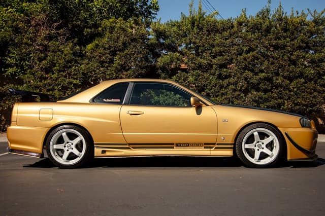 1998 Nissan Skyline JDM car for sale — photo 12 of 25