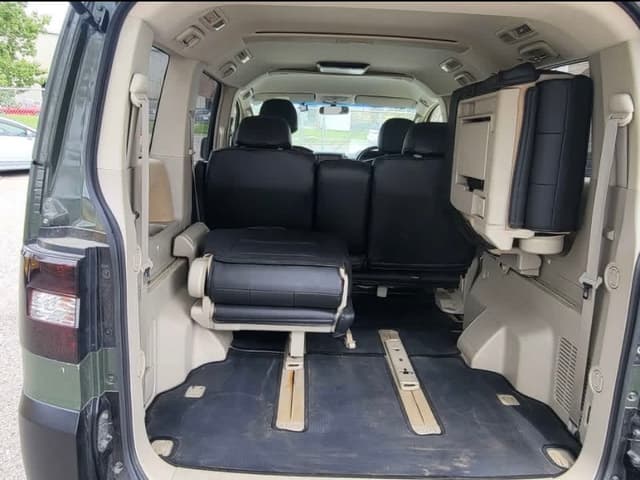 2007 Mitsubishi Delica JDM car for sale — photo 12 of 12