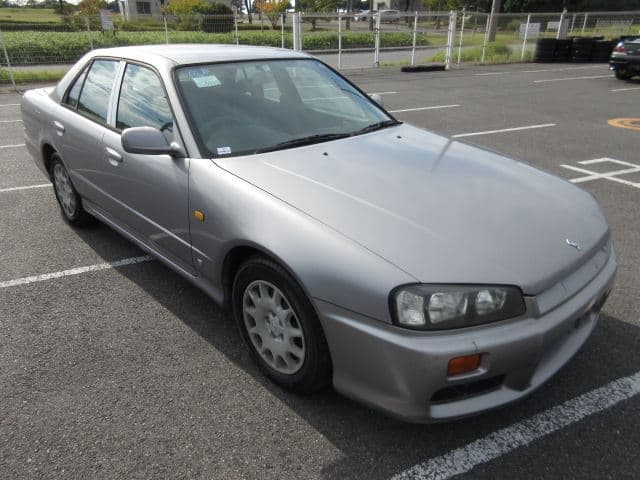 1998 Nissan Skyline JDM car for sale — photo 12 of 19