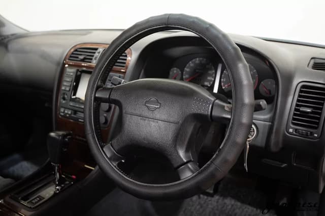 1996 Nissan Cedric JDM car for sale — photo 12 of 25