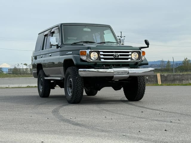 2001 Toyota Land Cruiser JDM car for sale — photo 10 of 10