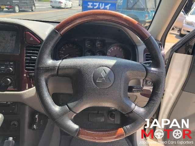 1999 Mitsubishi Pajero JDM car for sale — photo 14 of 15