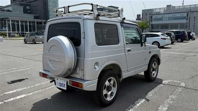 1998 Suzuki Jimny JDM car for sale — photo 19 of 25