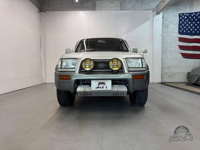 1995 Toyota Hilux Surf JDM car for sale — photo 6 of 25
