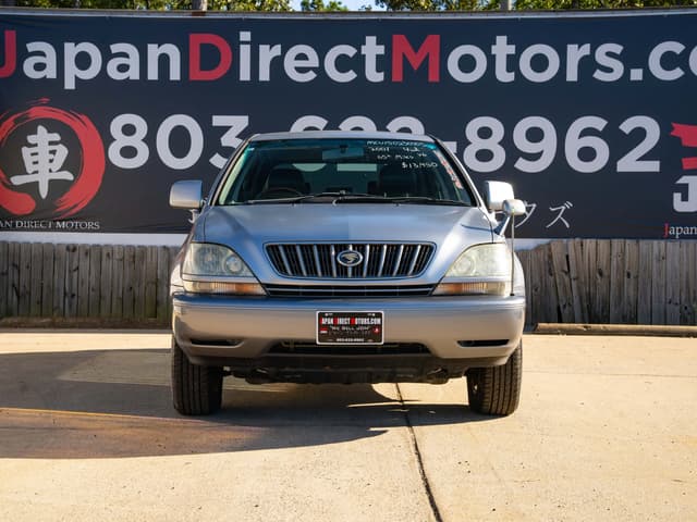 2001 Toyota Harrier JDM car for sale — photo 4 of 18