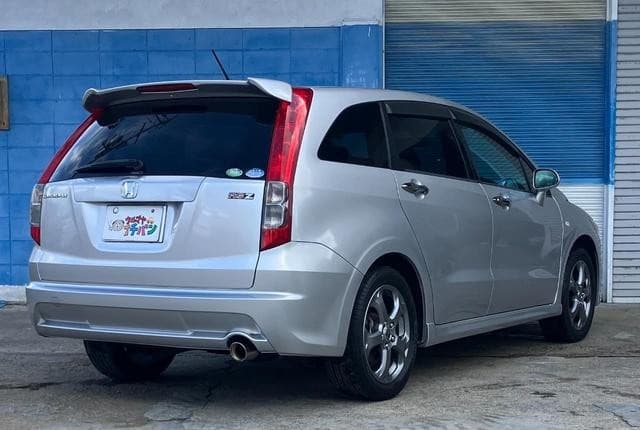 2009 Honda Stream JDM car for sale — photo 5 of 25