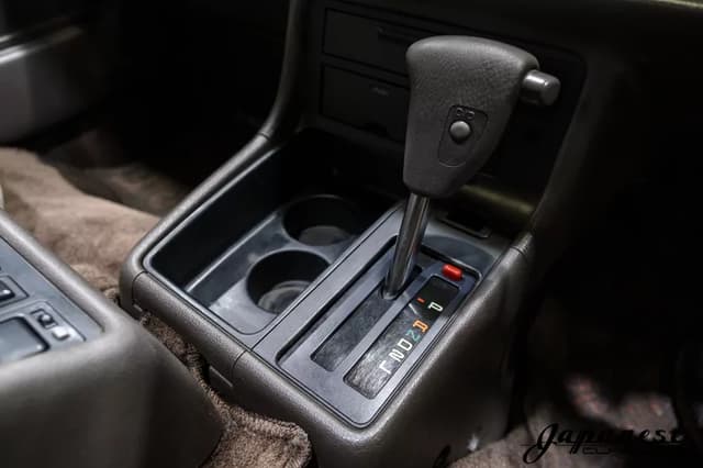 1994 Toyota HiAce JDM car for sale — photo 10 of 25