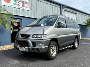 2000 Mitsubishi Delica JDM car for sale