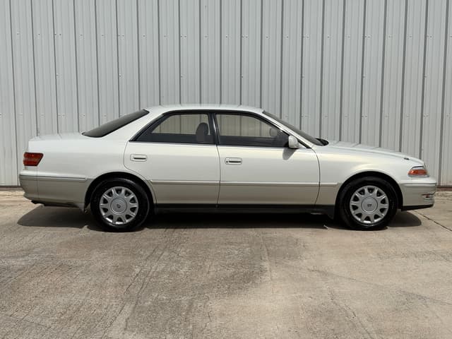 1996 Toyota Mark II JDM car for sale — photo 2 of 21