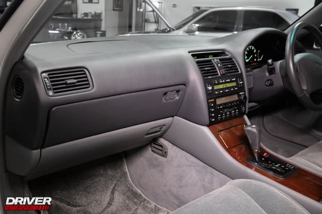 1995 Toyota Celsior JDM car for sale — photo 14 of 23