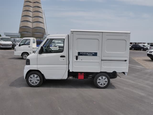 2001 Mitsubishi Minicab JDM car for sale — photo 8 of 25
