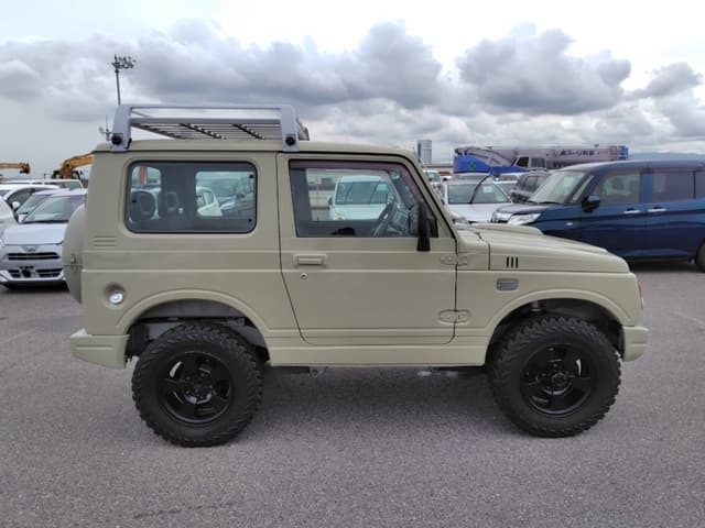 1996 Suzuki Jimny JDM car for sale — photo 8 of 20