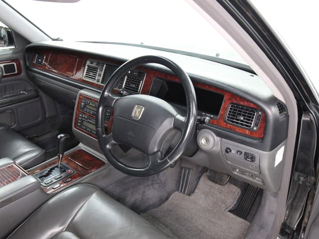 1997 Toyota Century JDM car for sale — photo 9 of 25