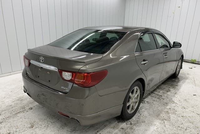 2011 Toyota Mark X JDM car for sale — photo 4 of 25