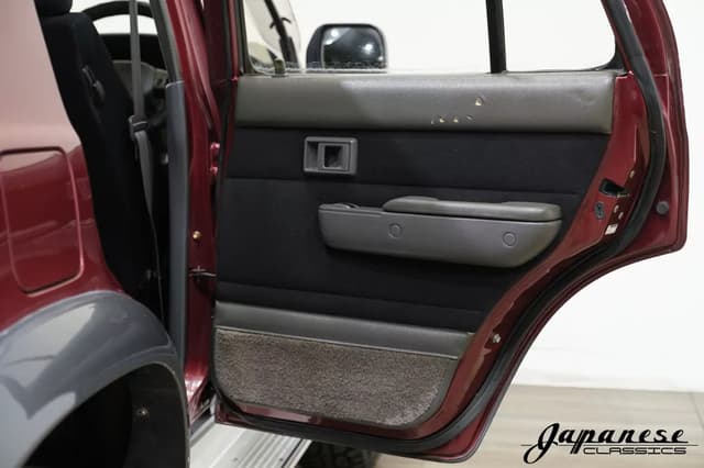 1993 Toyota Hilux Surf JDM car for sale — photo 23 of 25
