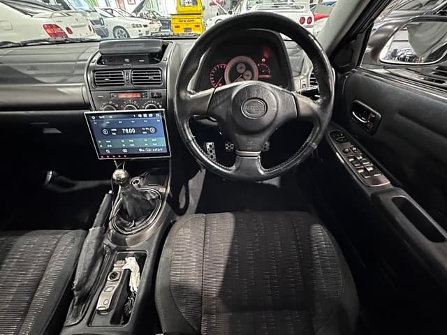 1999 Toyota Altezza JDM car for sale — photo 12 of 25
