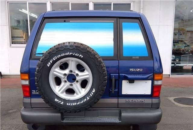 1998 Isuzu Bighorn JDM car for sale — photo 7 of 25