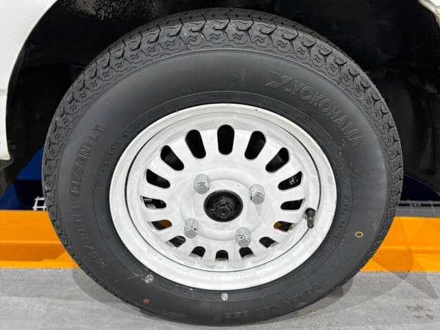 1995 Mitsubishi Minicab JDM car for sale — photo 18 of 25