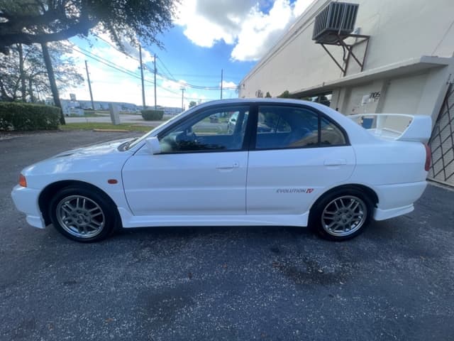 1997 Mitsubishi Lancer Evolution JDM car for sale — photo 9 of 14