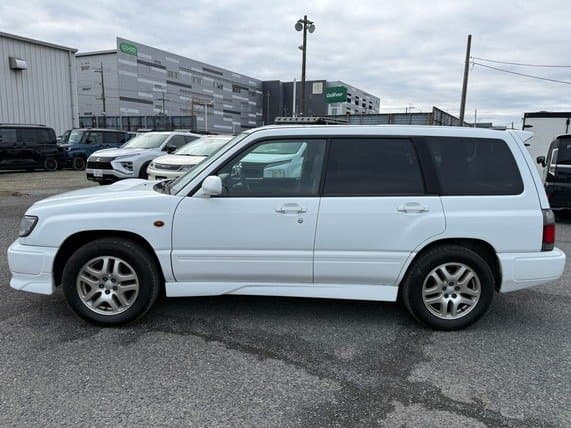 1999 Subaru Forester JDM car for sale — photo 4 of 9