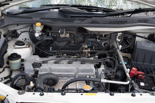 2001 Nissan Presage JDM car for sale — photo 13 of 15