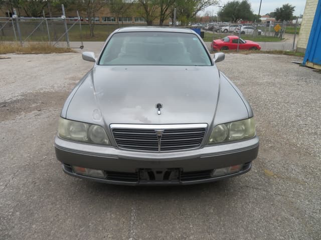 1995 Nissan Cima JDM car for sale — photo 2 of 18