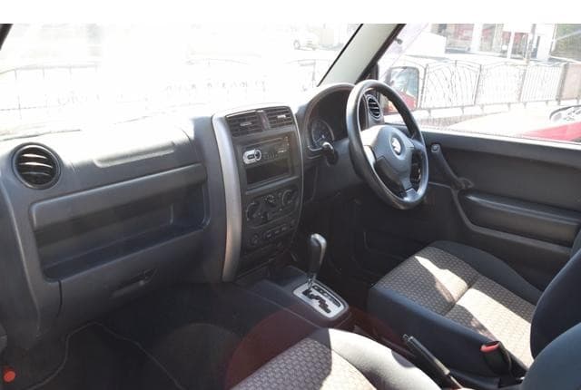 2011 Suzuki Jimny JDM car for sale — photo 18 of 25