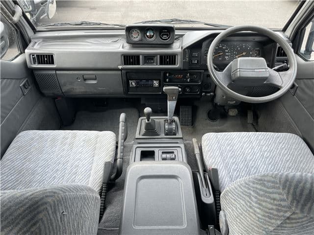 1995 Mitsubishi Delica JDM car for sale — photo 7 of 25