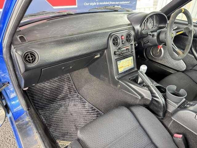 1993 Mazda Roadster (Eunos Roadster / MX-5) JDM car for sale — photo 13 of 20