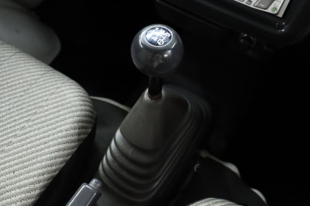 1997 Daihatsu Hijet JDM car for sale — photo 13 of 25