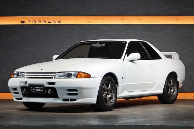 1993 Nissan Skyline JDM car for sale — photo 2 of 25